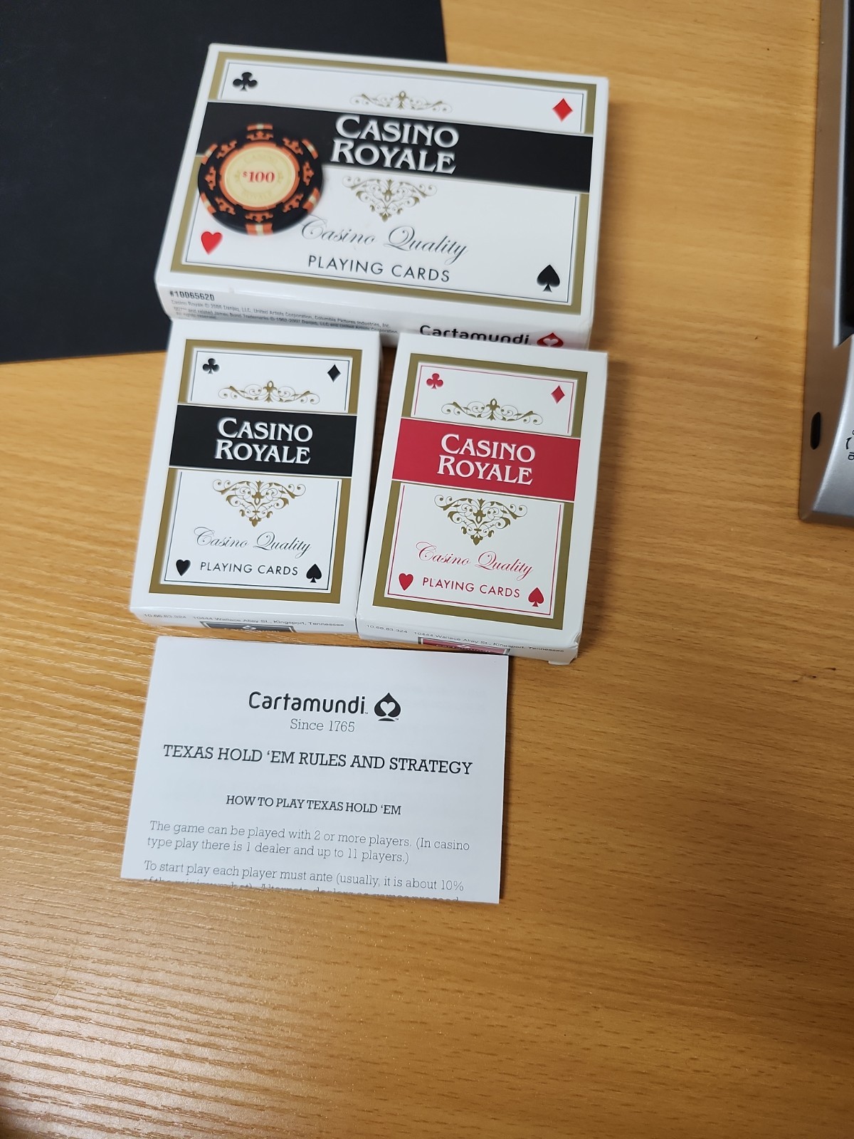 Cartamundi Casino Royal #10065620 Playing Cards & $100 Chip