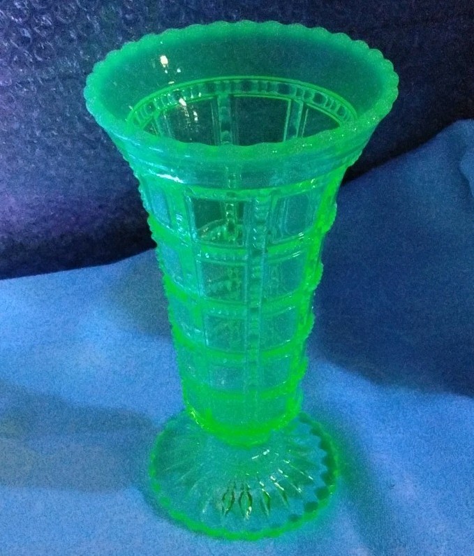 Antique Jefferson Glass Co Block Pattern Vase Green Opalescent Uranium EAPG 6.5
