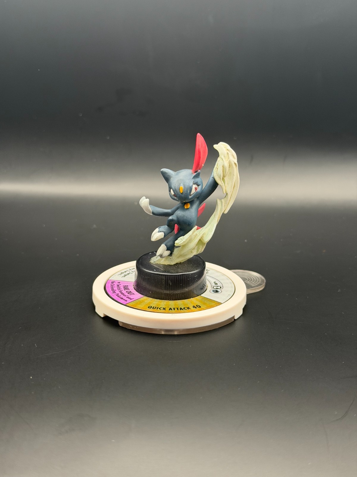Pokémon TFG Third Wave Unnamed Set Kaiyodo Sneasel Figure Authentic Base 30/42