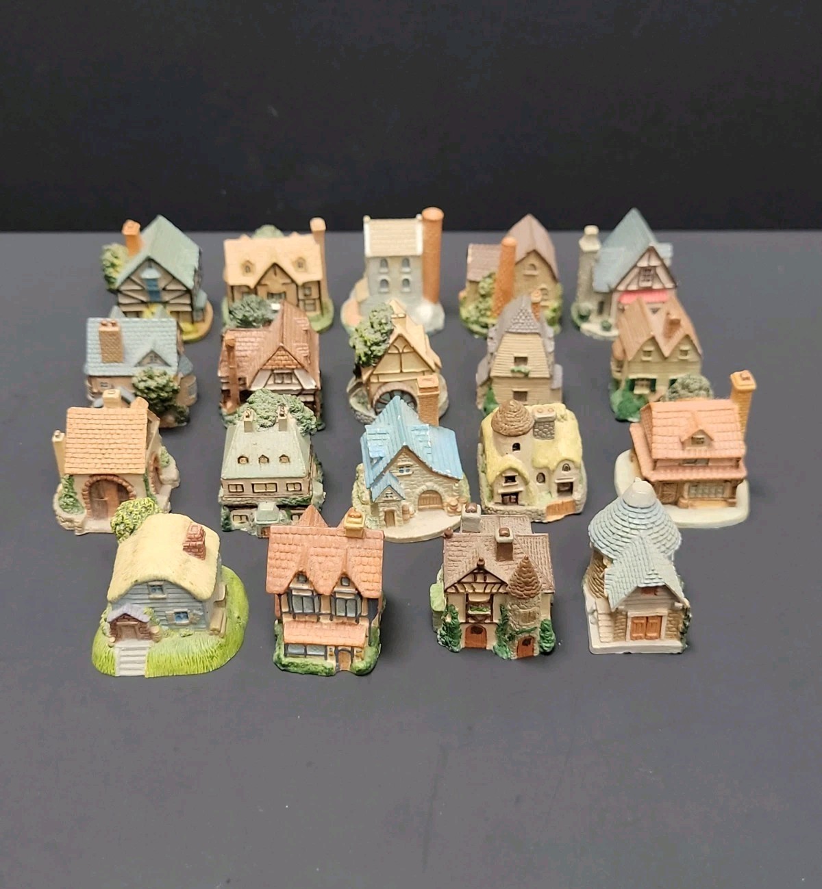 Lot of 19 Princeton Gallery for Lenox Miniature Houses Thimbles English Cottages