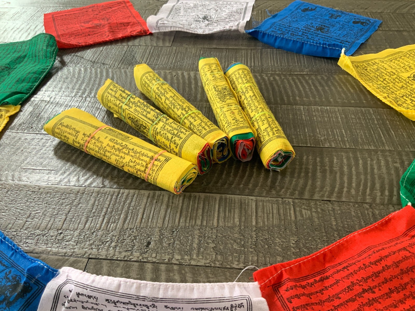 Tibetan Prayer Flags. 100% Cotton Lungta 7 Inches, 50 Pcs Roll. 25\'. USA Seller