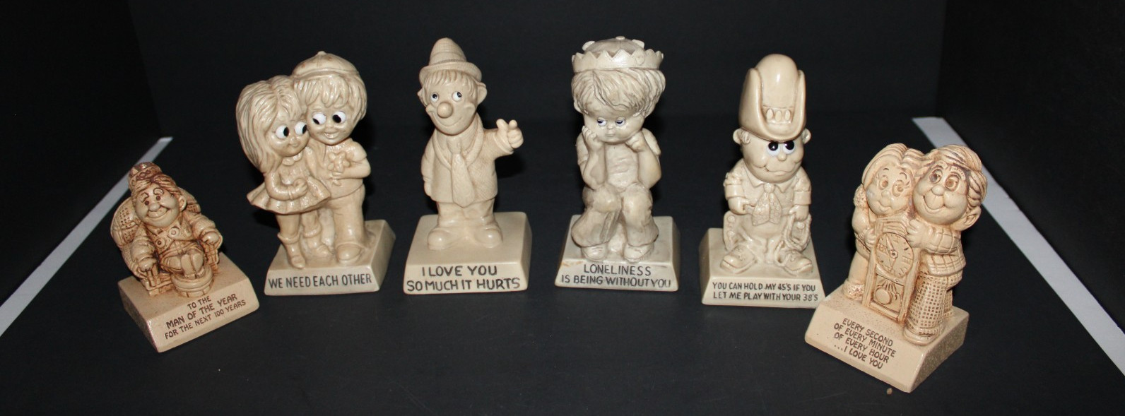 Lot of 6 Assorted Vintage R & W / Russ & Wallace Berries Co Figurines 1970's