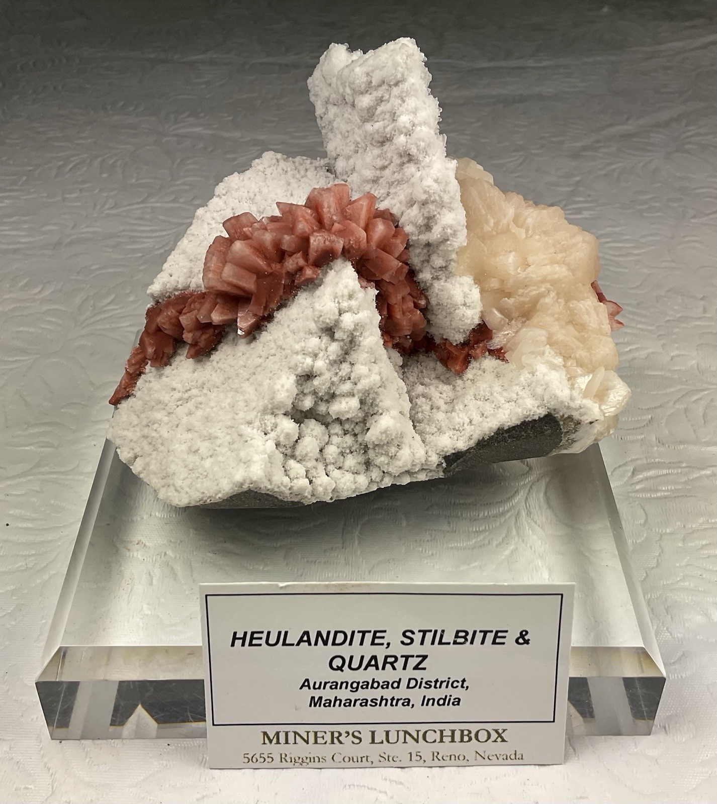 Beautiful display of Heulandite, Stilbite, Quartz - Maharashtra, India