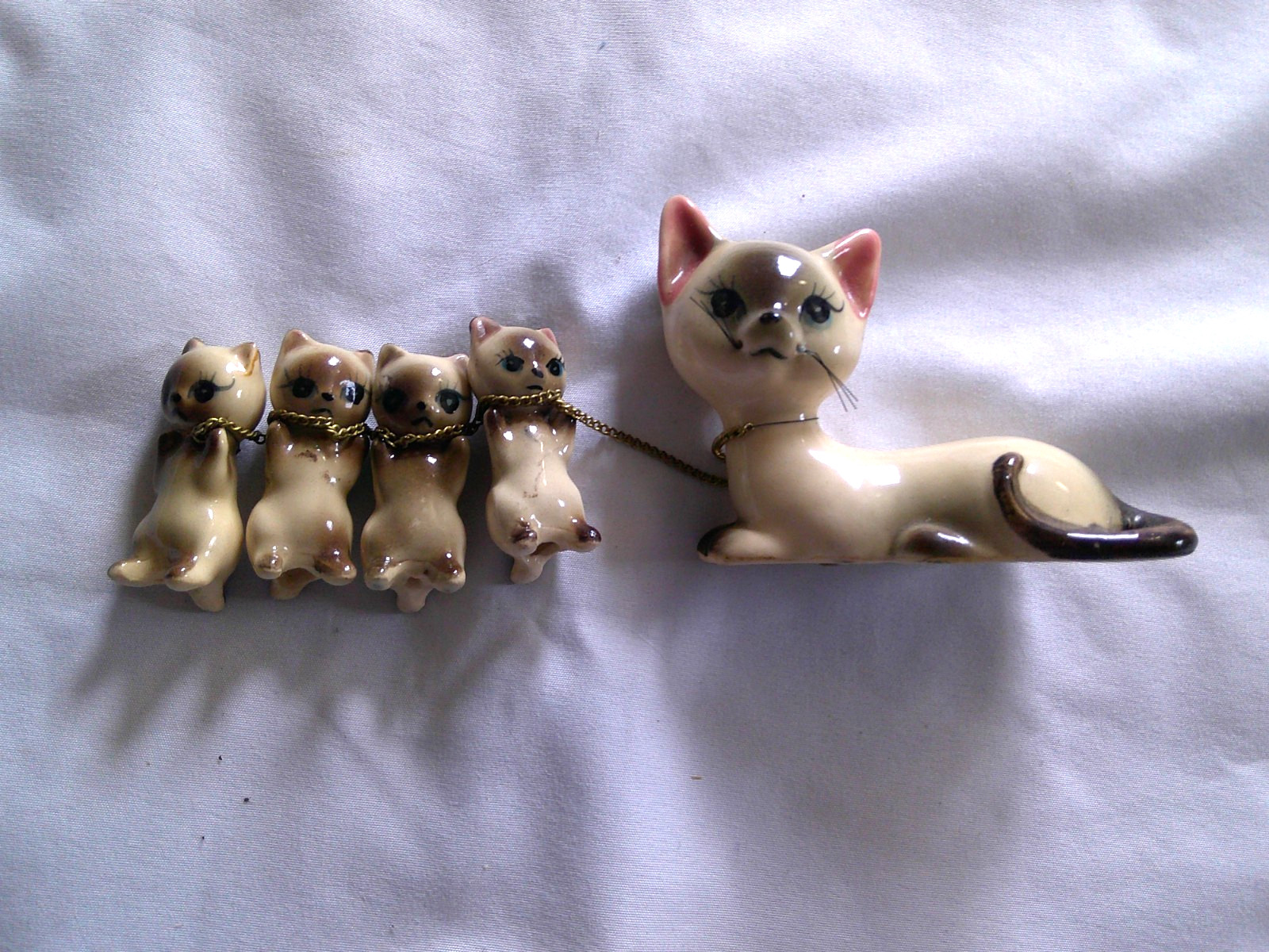 Vtg 50s NORCREST Siamese Mommy Cat 4 Kittens Ceramic Figurine Set A-488 Japan