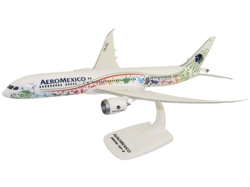 PPC Aeromexico Boeing 787-900 Quetzalcóatl XA-ADL Desk Model 1/200 AV Airplane 