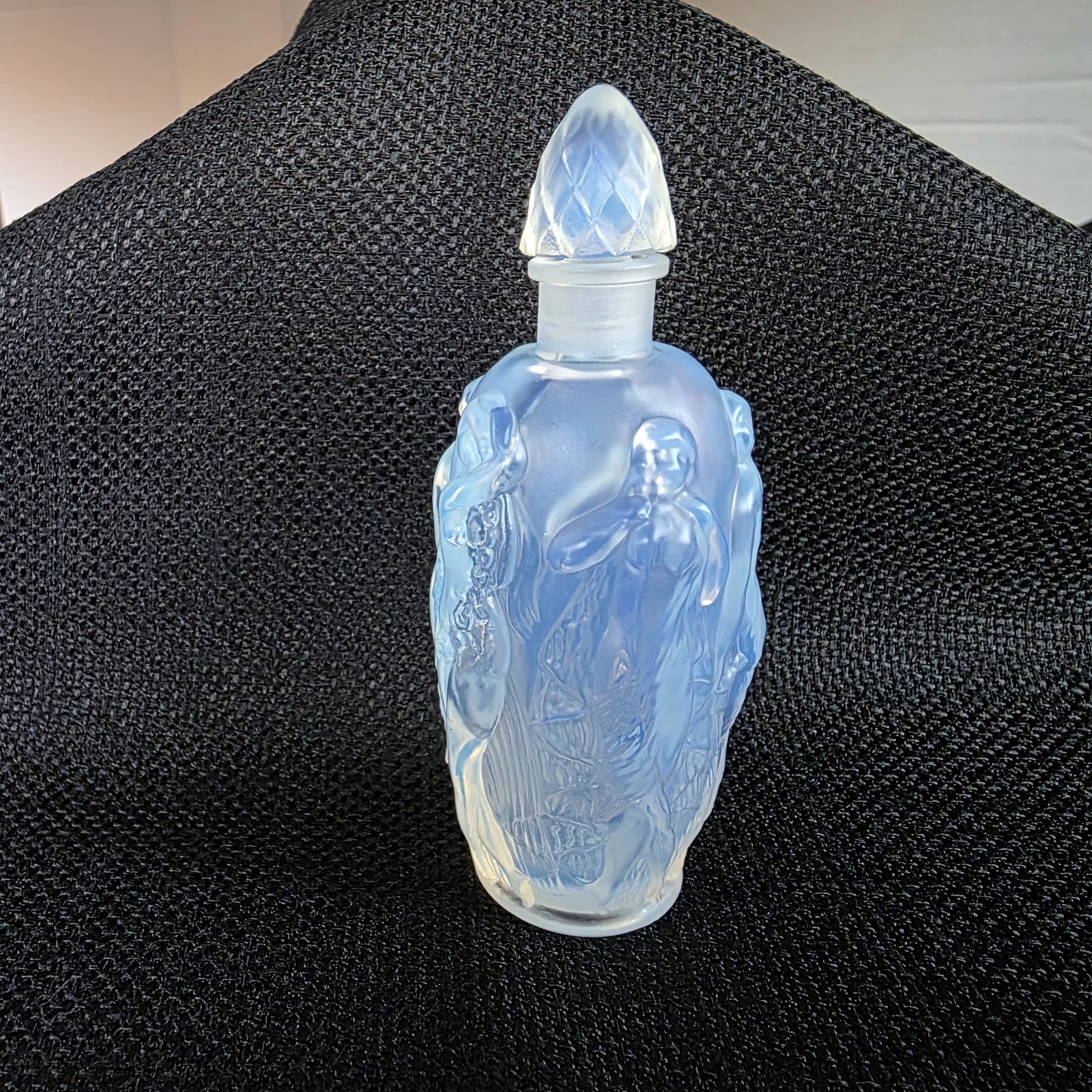 VINTAGE SCENT BOTTLE Perfume by Marius SABINO, PARIS FRANCE Glass NUDE DANCERS