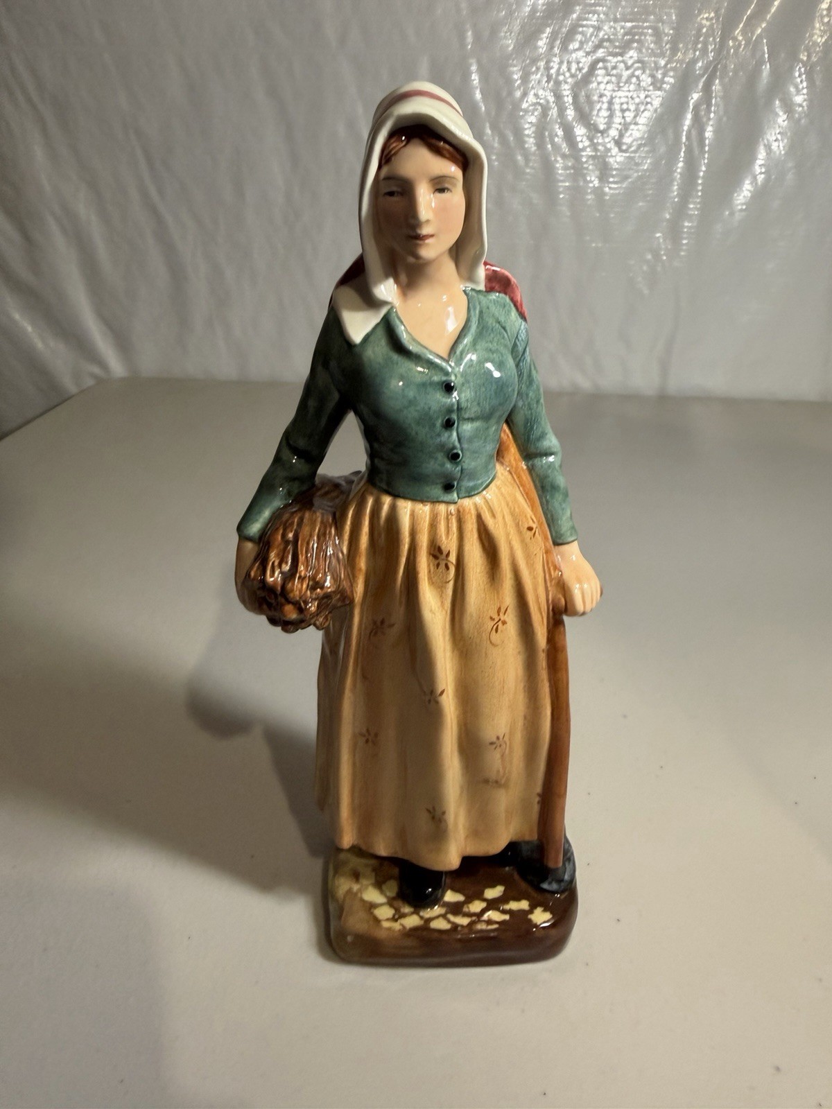 Vintage Royal Doulton Figurine \
