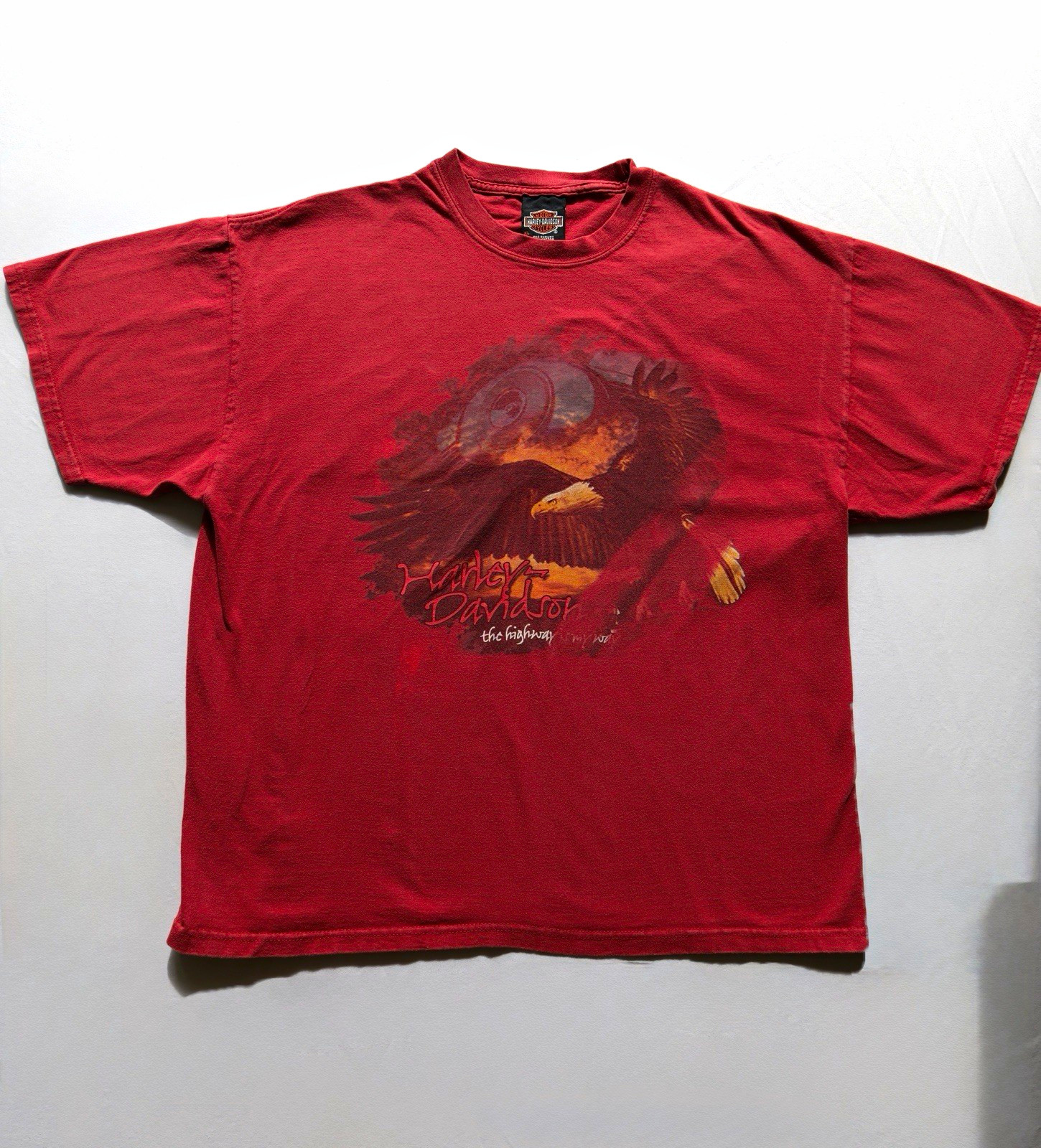 Vintage Harley Davidson Eagle T-Shirt XL Red Dallas Texas USA Hanes Beefy-T