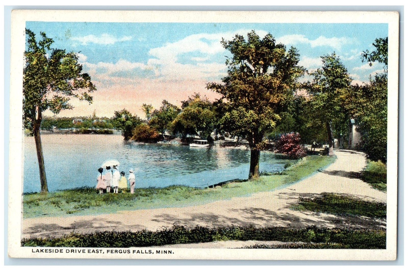 c1920\'s Lakeside Drive East Scene Fergus Falls Minnesota MN Unposted Postcard