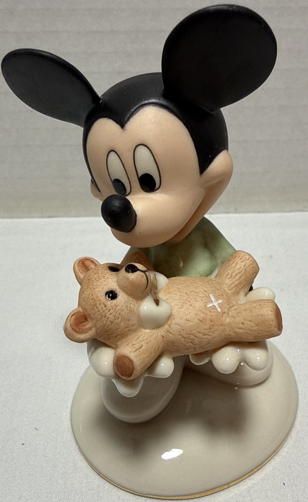 Lenox Walt Disney Showcase Collection Mickeys Well Wishes - EUC