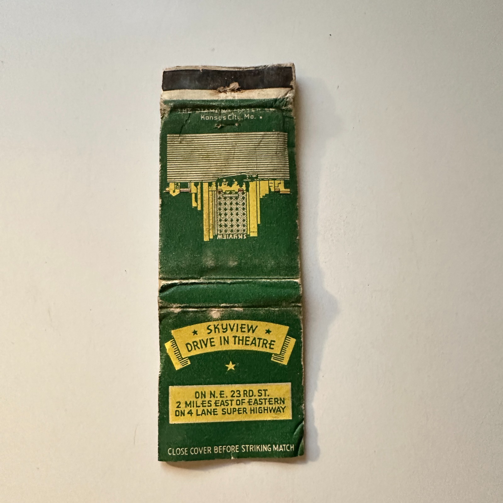 Skyview Drive In Theatre Vintage Matchbook Cover 5MB124-6
