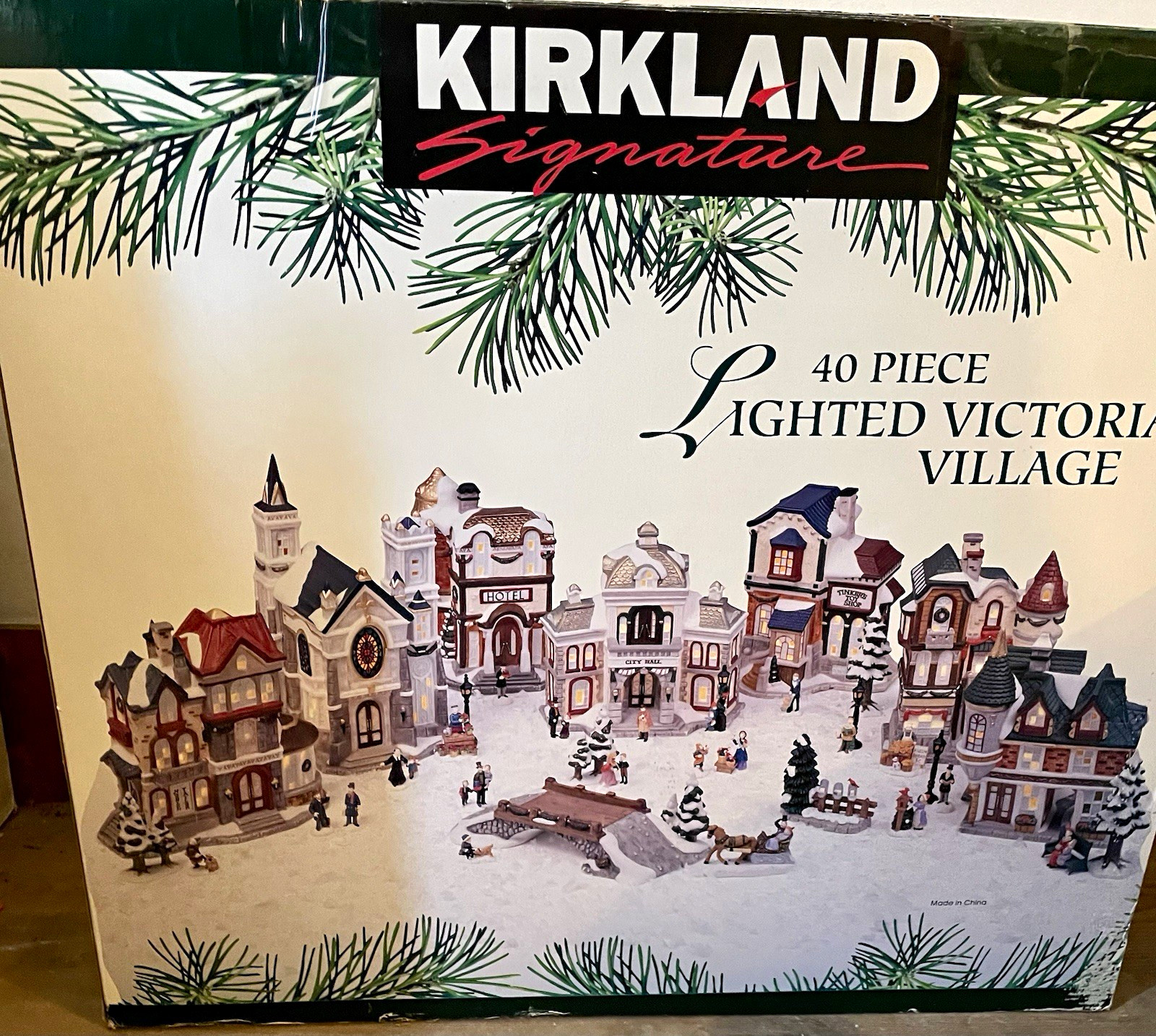 Kirkland Signature 40pc Porcelain Lighted Victorian Village Set, Christmas