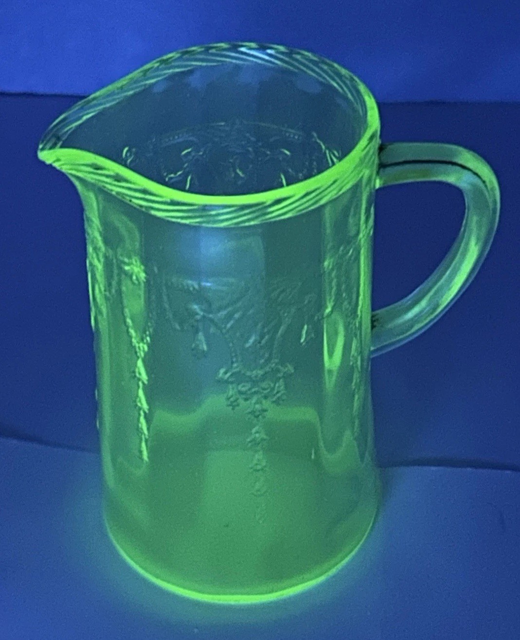 Vtg. Hocking Cameo Ballerina 20oz. Uranium Green Milk/Syrup Pitcher 5-3/4” Rare