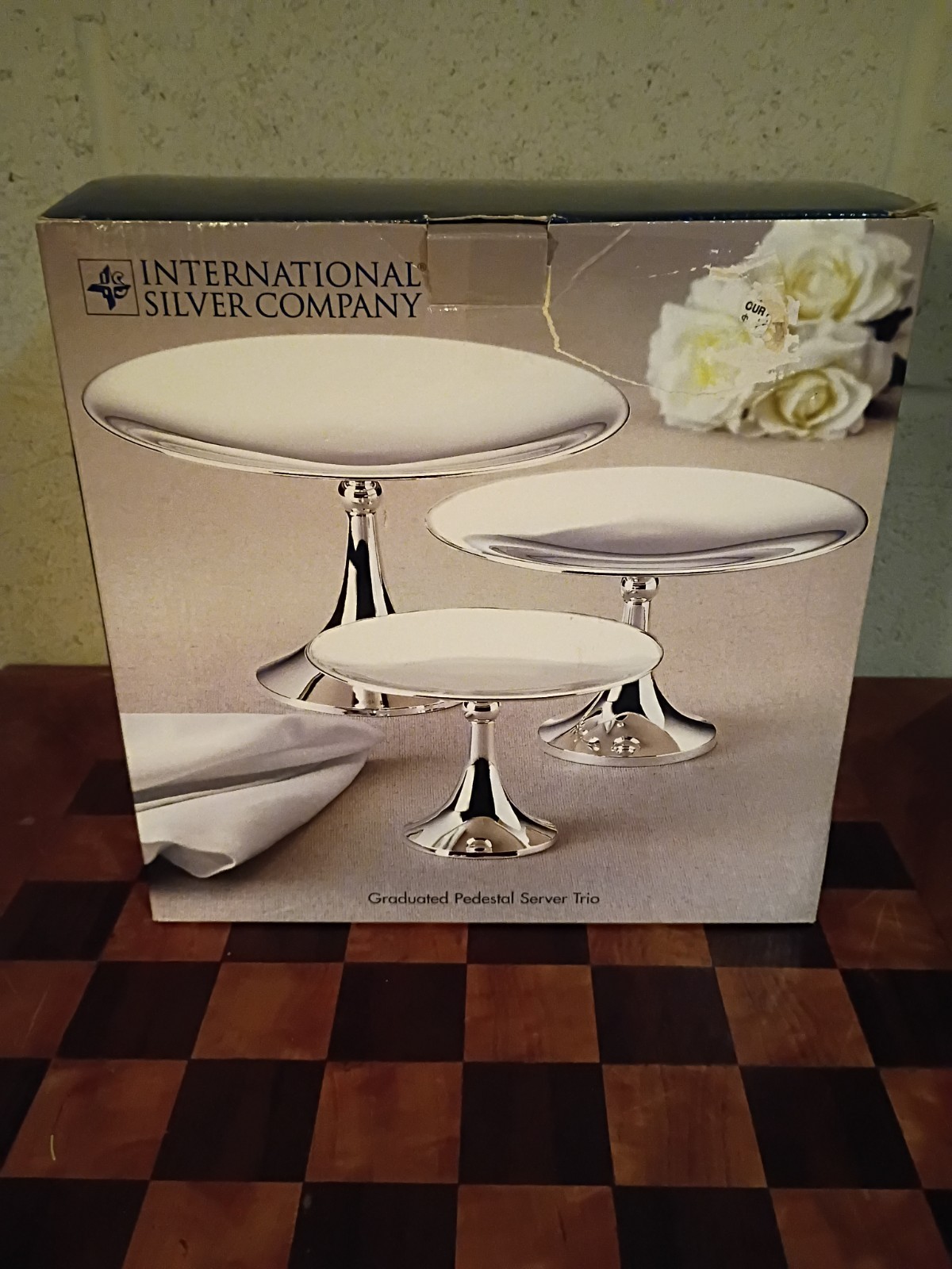 International Silver Company Graduated Pedestal Server Trio Silverplated 3pc Set