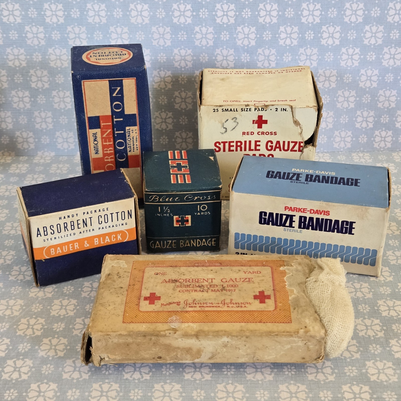 6 vintage gauze bandages WWI-50\'s Blue & Red Cross National Bauer & Black full 