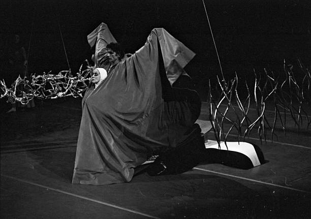 Martha Graham and her dance company performing in 1968 OLD PHOTO 4