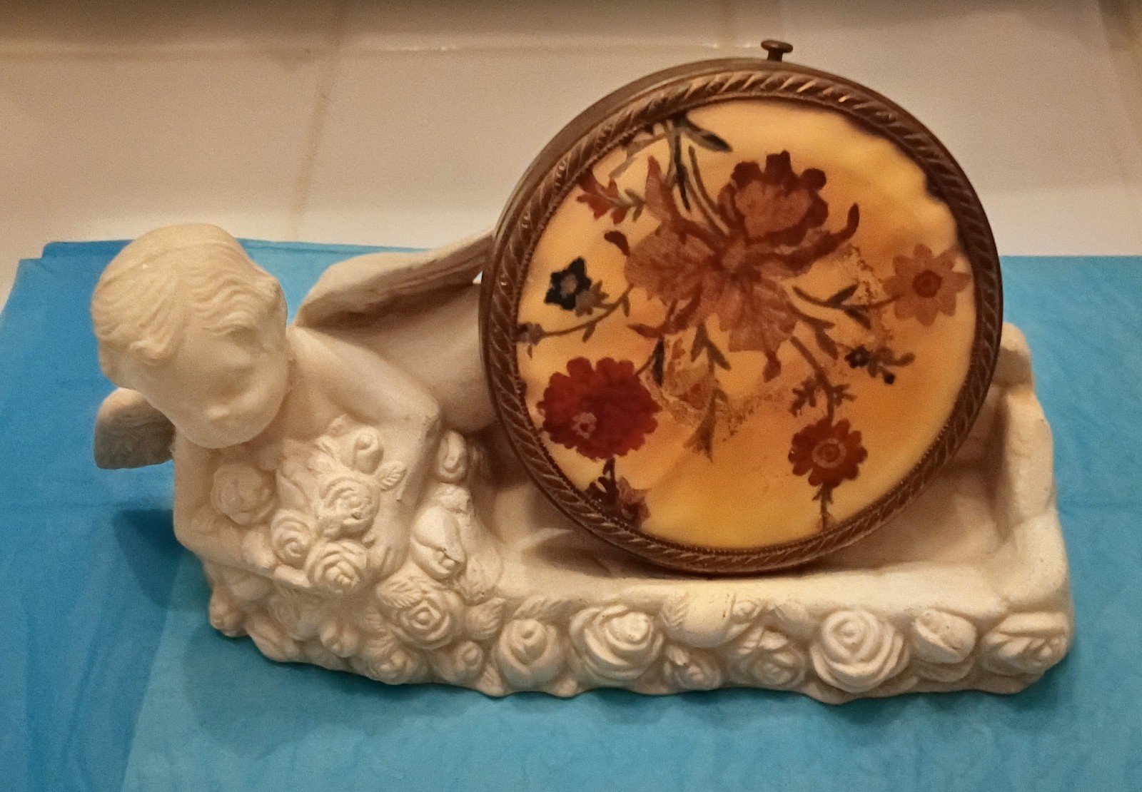 Vintage DuBarry CloudSilk Pressed Powder Compact Gold Roses On Cover