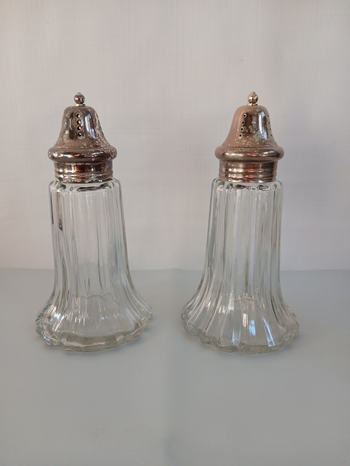 Vtg Mid-Century Japanese Fluted Glass Salt & Pepper Shakers Clear Heavy Glass