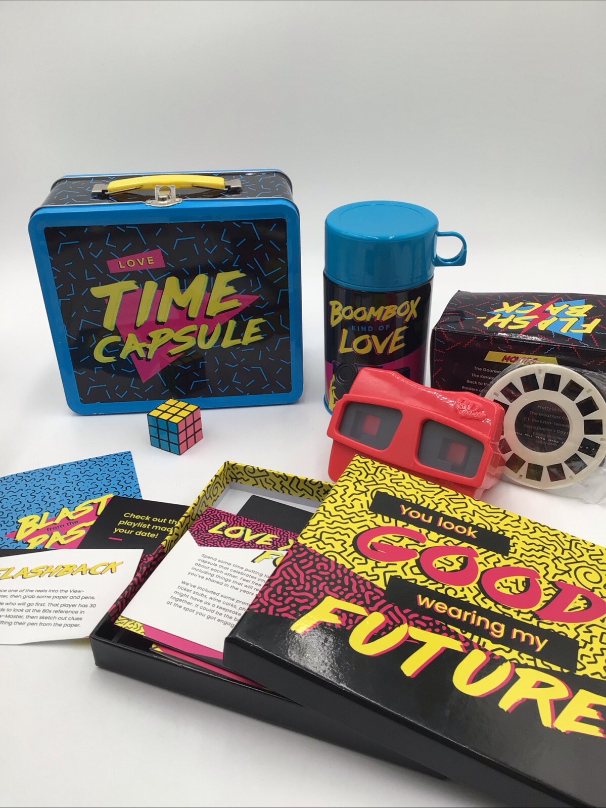 Love Time Capsule Date Box – Couples Time Capsule W/ Tin Lunch Box 3D Viewer