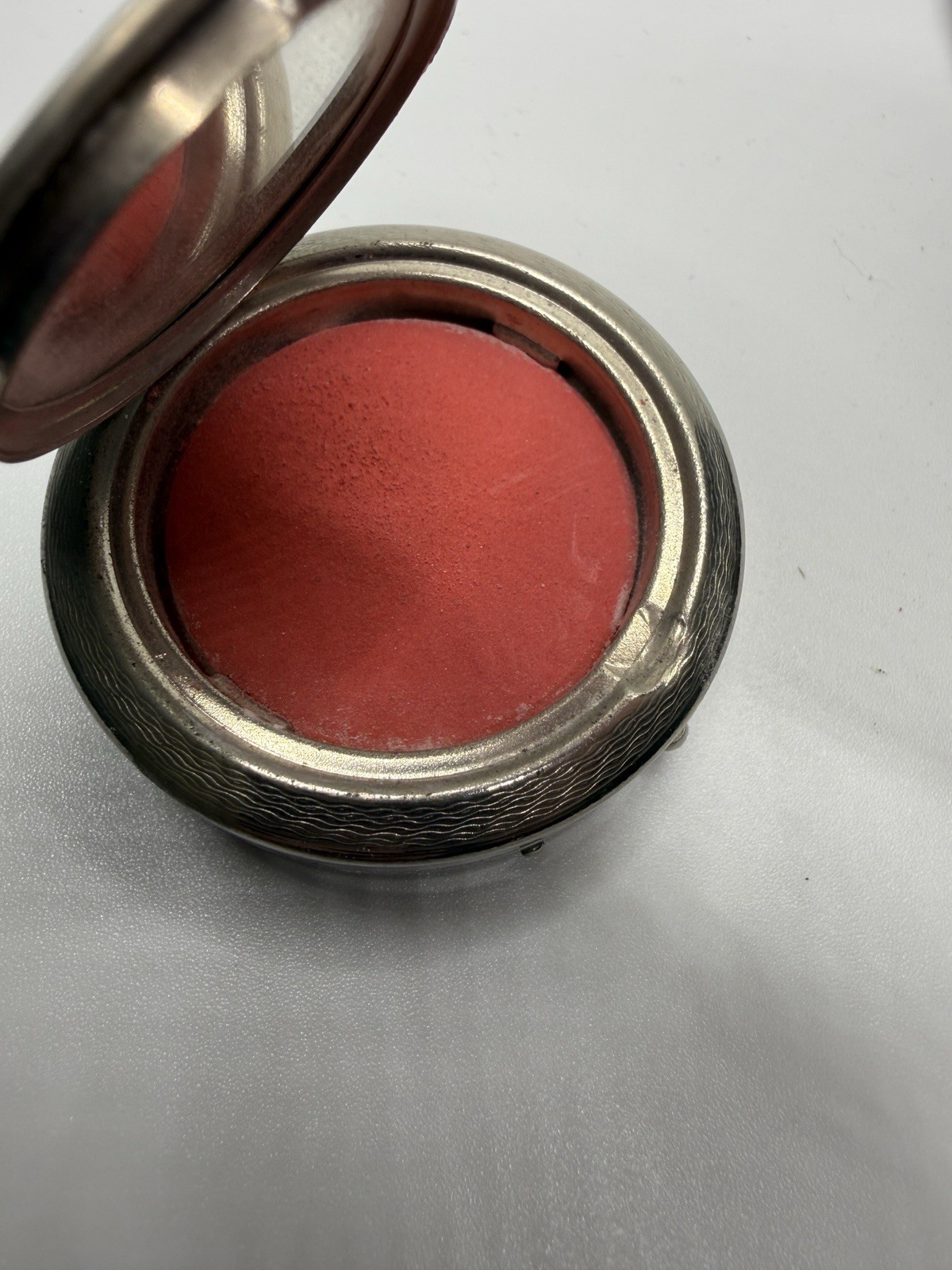 Antique Twinette Vtg Compact w/ Rouge, 2 Original Puffs, Mirrors
