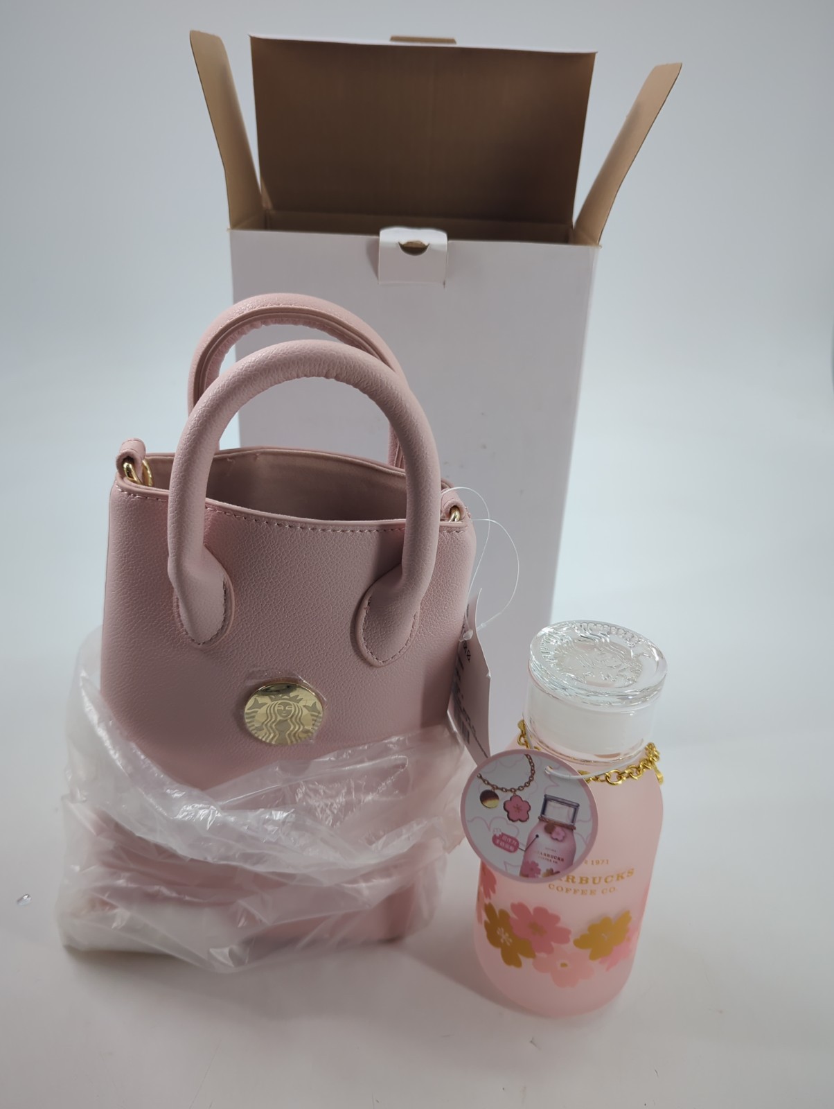 Starbucks 2021 China Pink Sakura 13oz Glass Cup With Handbag