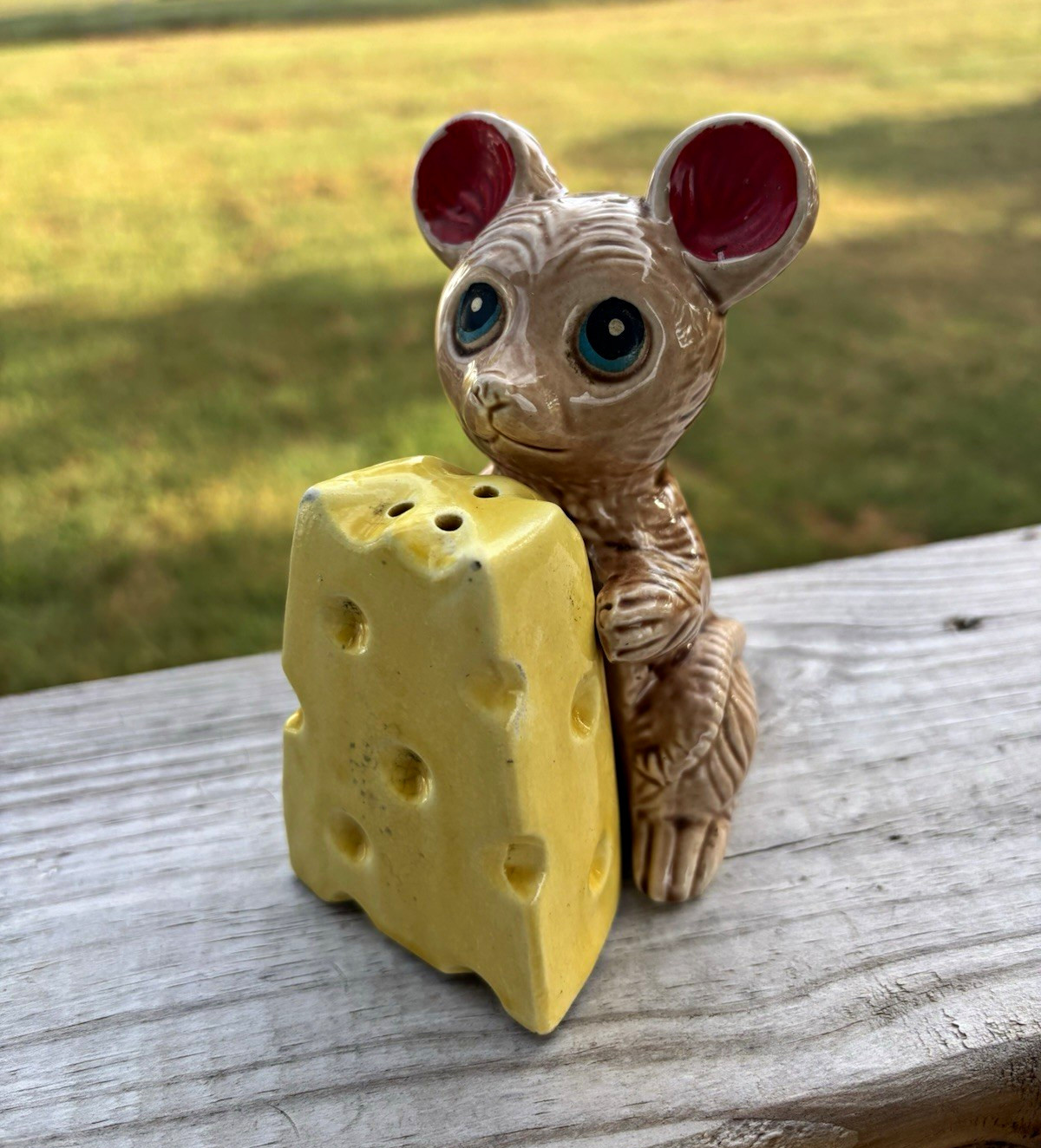 Vintage Japan Ceramic Mouse & Cheese Salt & Pepper Shakers Set, 2-Piece 1960s
