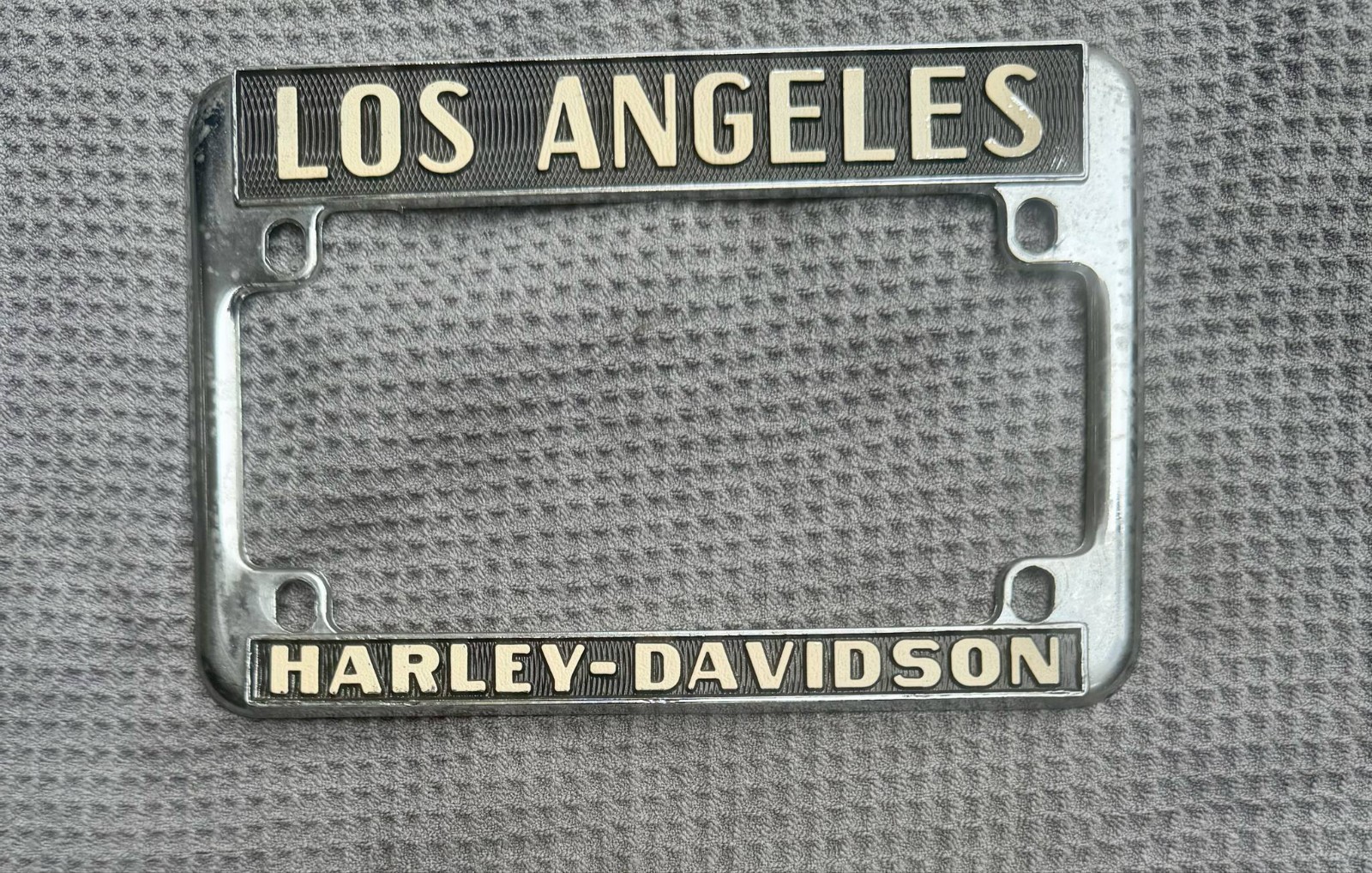 ORIGINAL HARLEY DAVIDSON MOTORCYCLE OF LOS ANGELES LICENSE PLATE FRAME