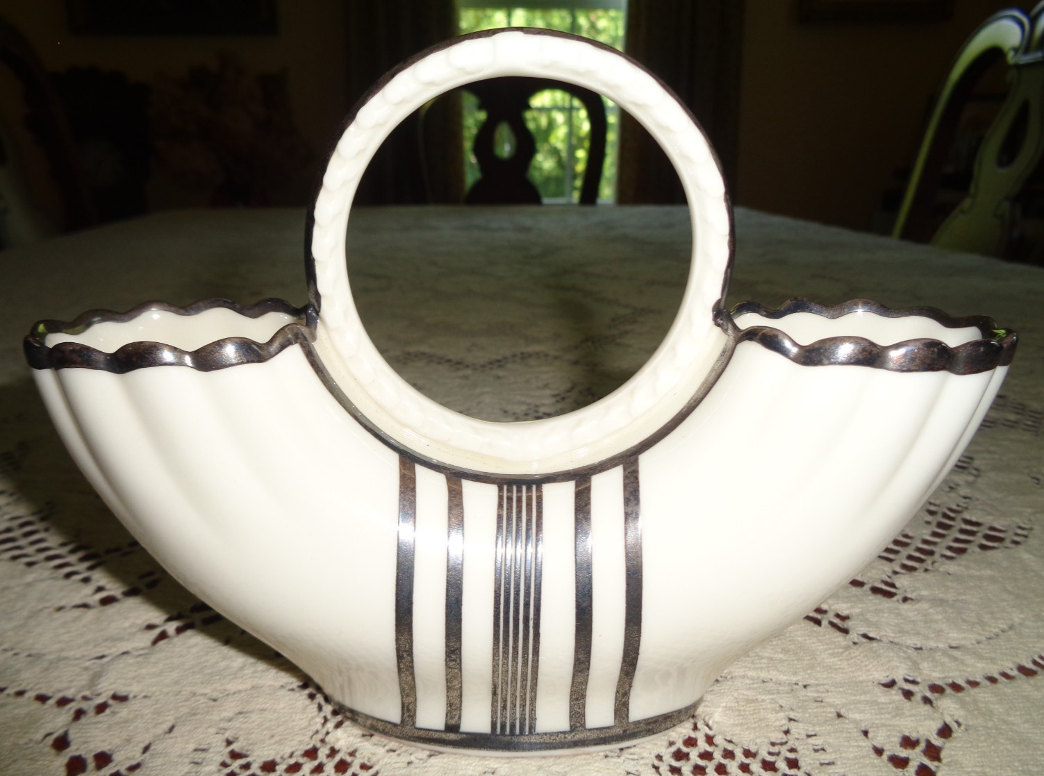 EXQUISITE 1930’s ANTIQUE ART DECO LENOX CHINA SILVER OVERLAY STRIPE POSEY VASE