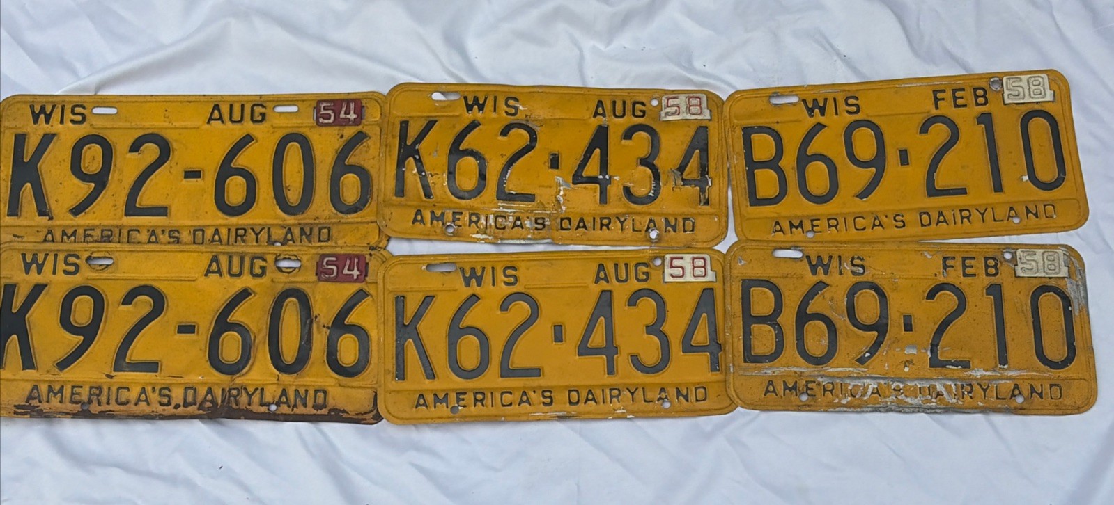 Vintage 1954-1958 Wisconsin License Plates 3 Pair Yellow Tabbed Dairyland Garage