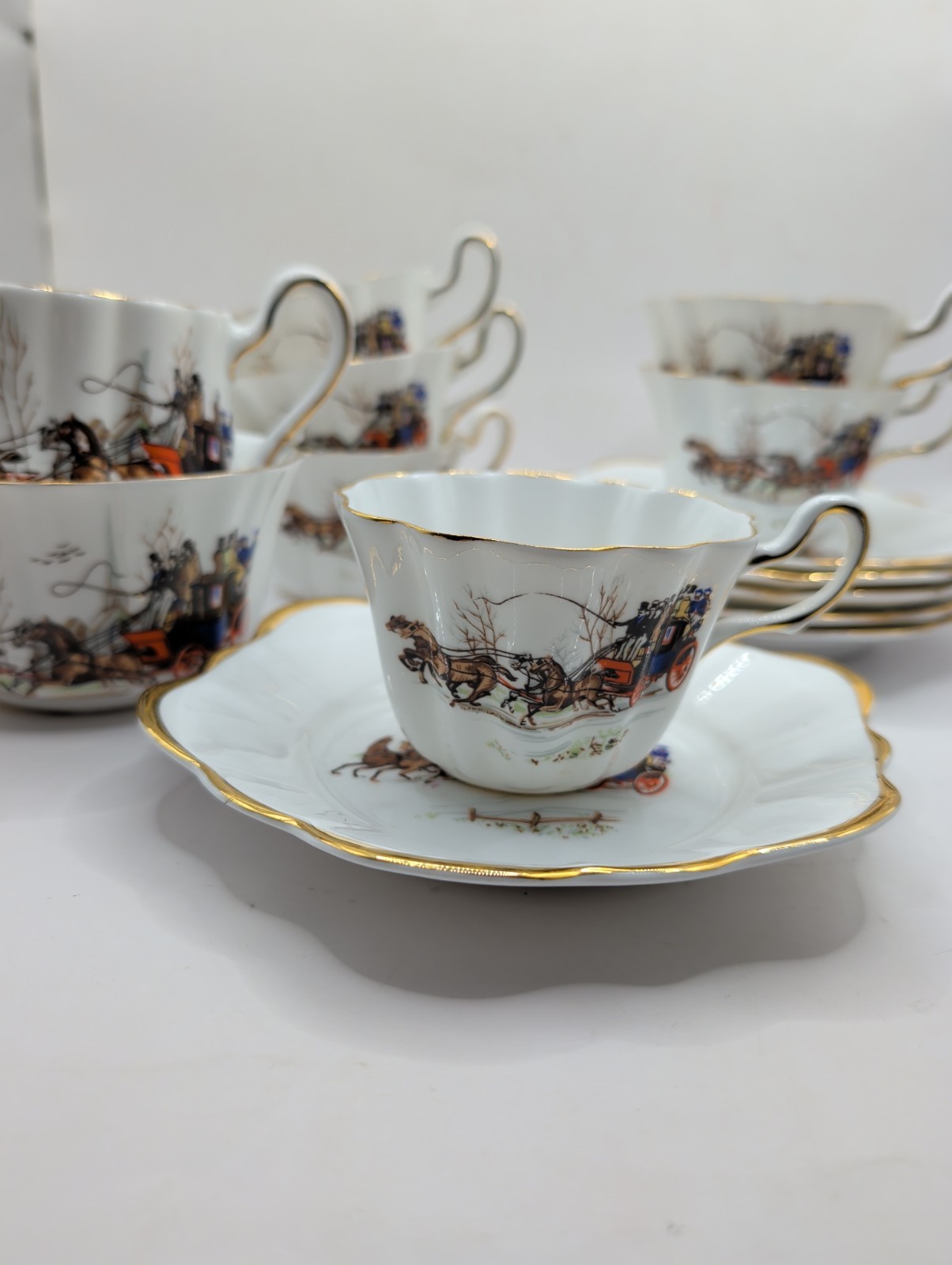 Royal Tara Ireland Stagecoach Bone China 14pc Set Cups Saucer Sugar Creamer Gold