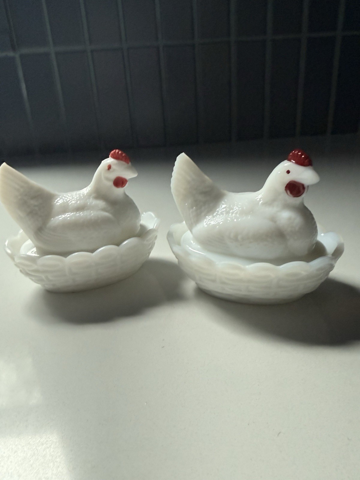 Vintage Pair Of Miniature Westmoreland Milk Glass “Hen on a Nest” Pristine 3.5in