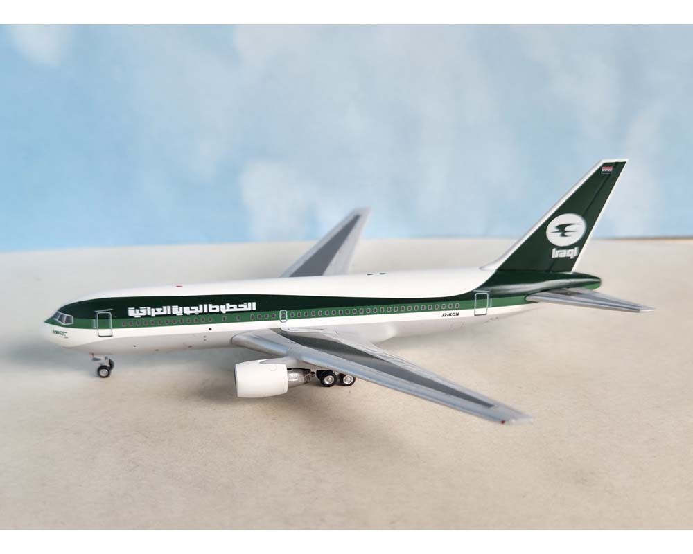 Aeroclassics AC411484 Iraqi Airways Boeing 767-200 J2-KCN Diecast 1/400 Model