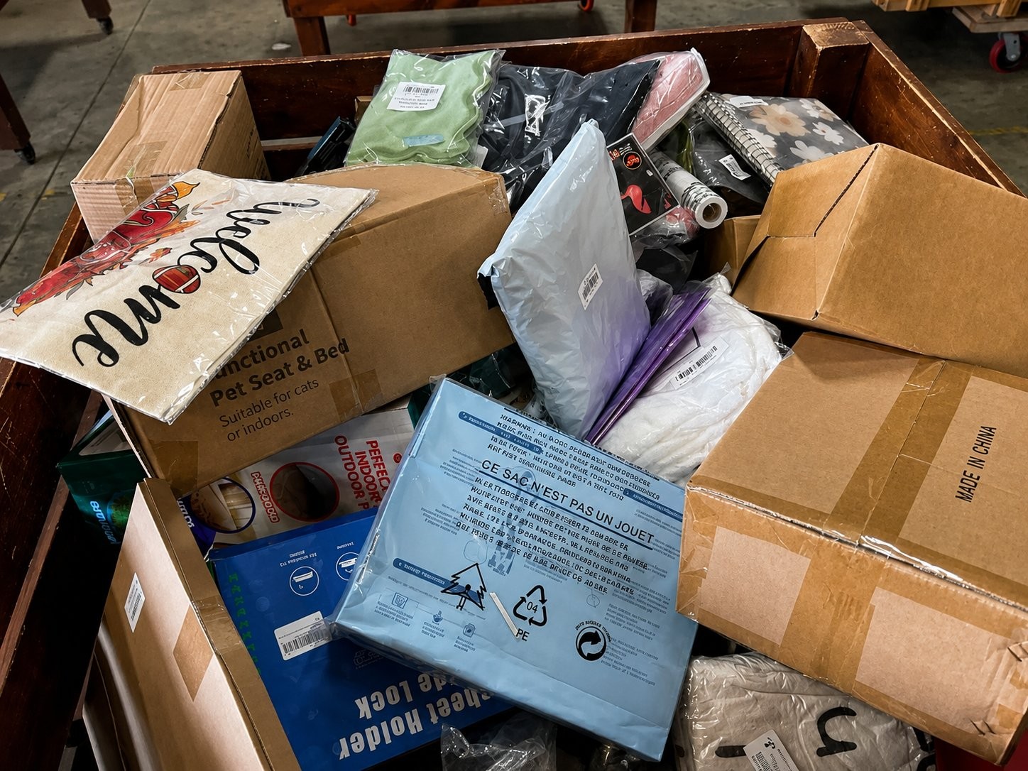 target overstock mixed lot of clothing & apparel retail liquidation finds