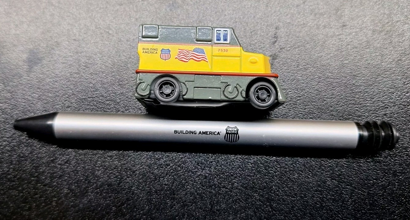 Union Pacific Die Cast Metal Wind Up Locomotive Ink Pen Rare Hard To Find Cool