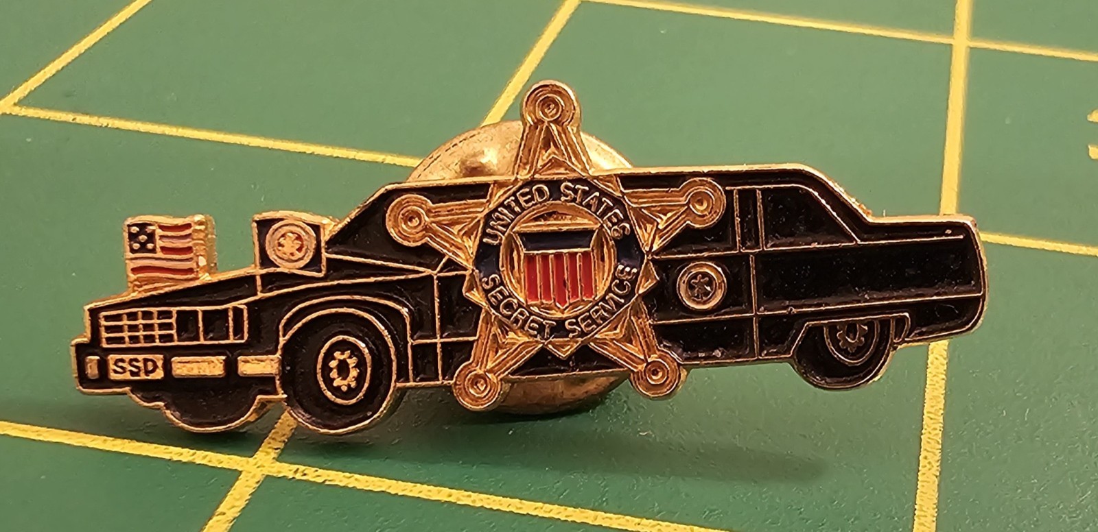 USSS US Secret Service Limo Lapel Pin (S2)