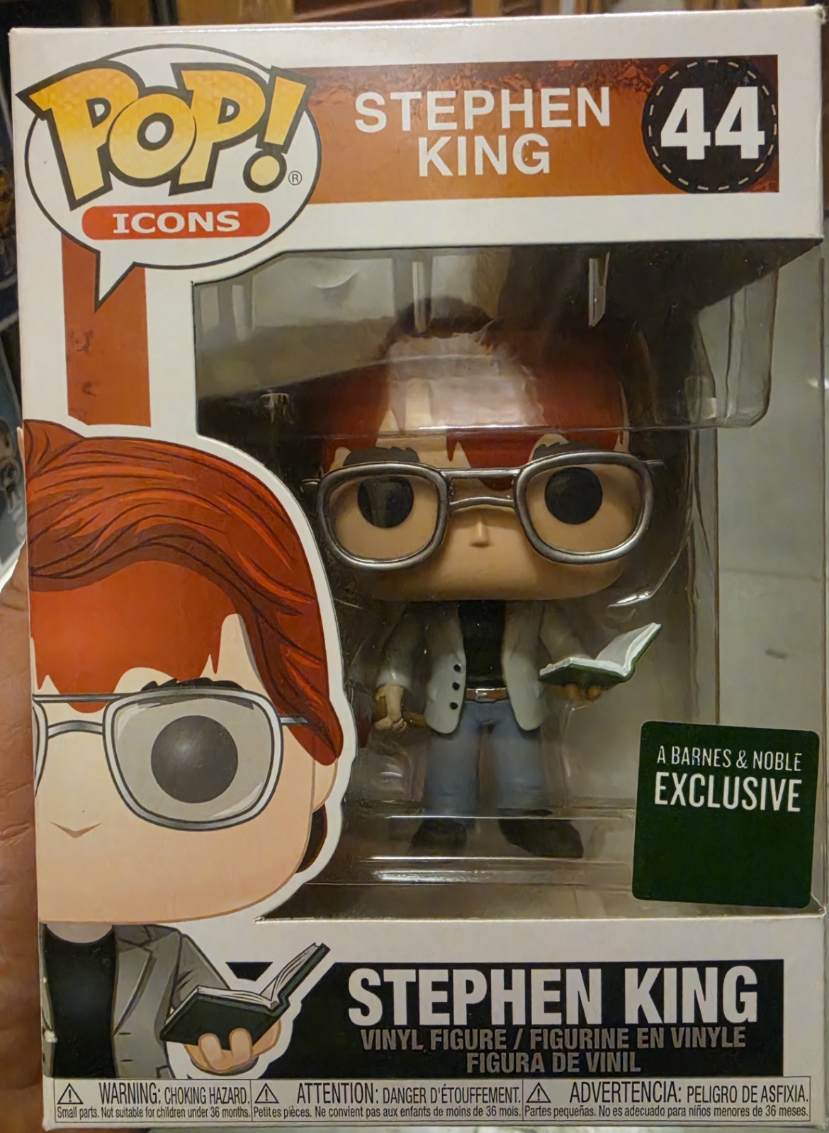 Stephen King #44 ~ Funko Pop Icons Barnes and Noble Exclusive in Protector