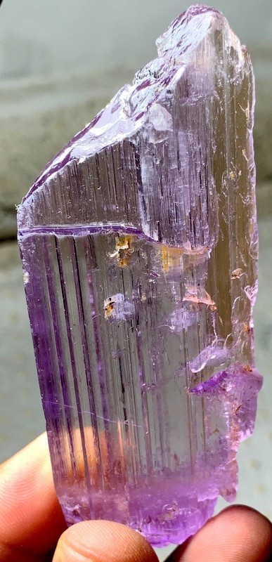 415 Carats Natural Colour Kunzite Crystal Specimen from  Afghanistan