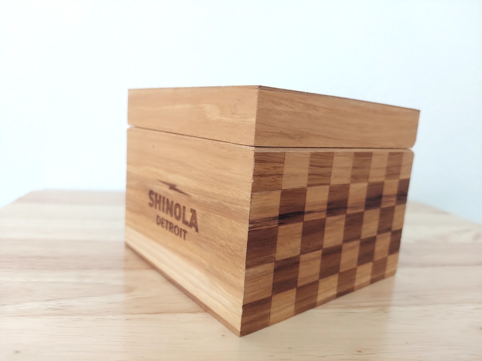 Shinola Detroit Wooden Watch Box Empty USA  Chessboard Design Magnetic Closure