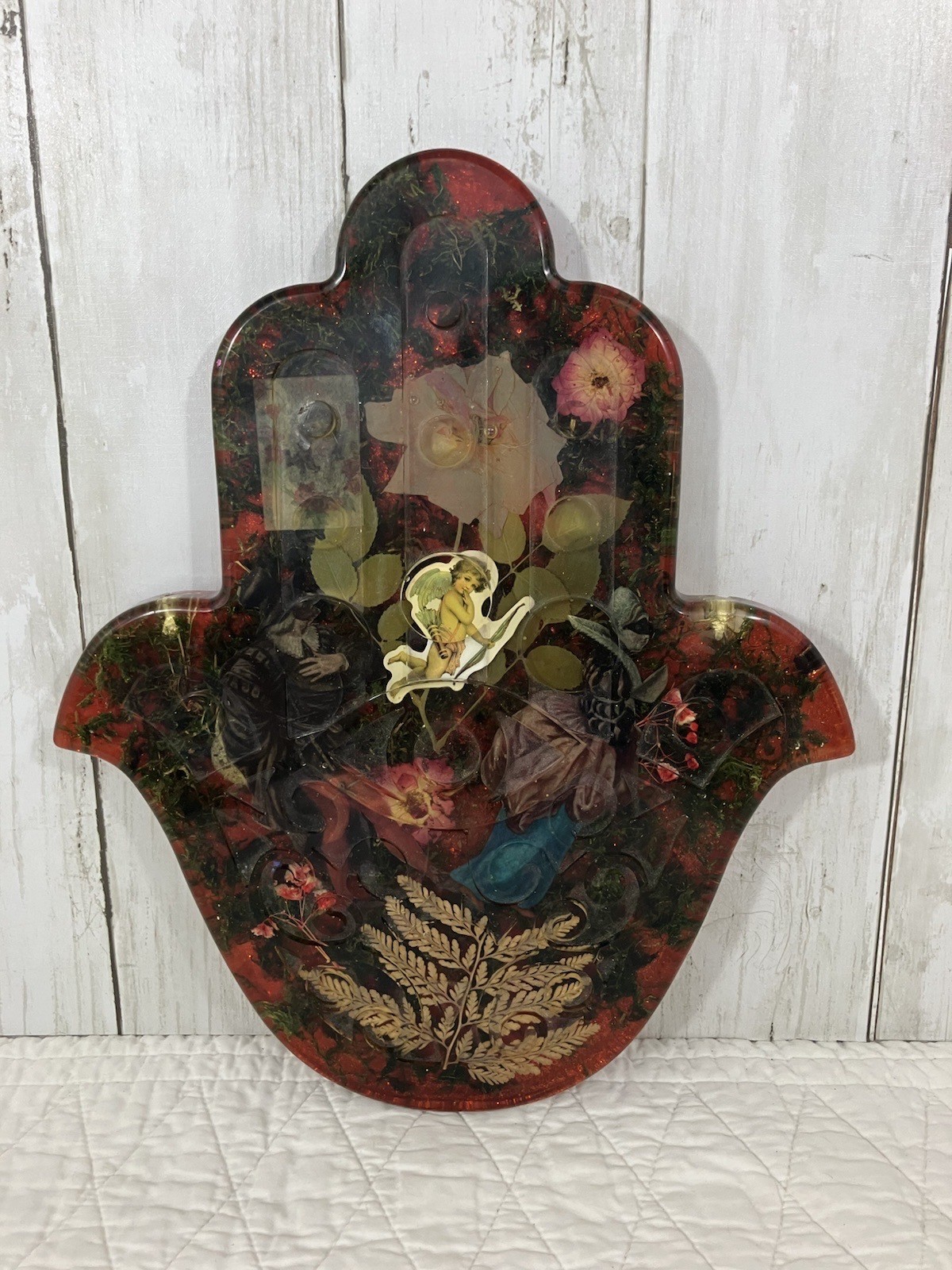 Resin Judaism Jerusalem Hamsa Hand Fatima Wall Hanging Dried Flowers 12” x 10”