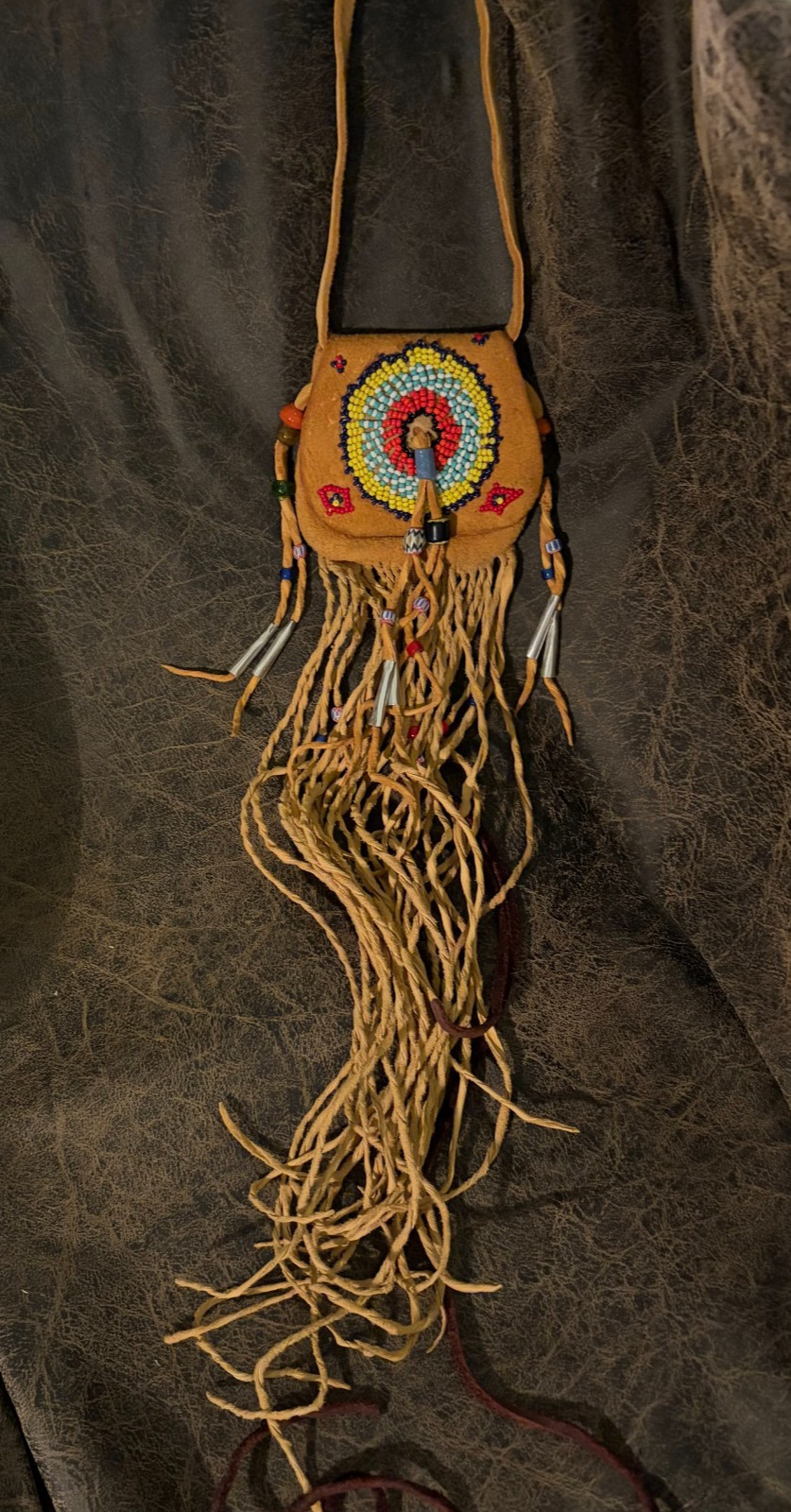 NATIVE AMERICAN BRAIN-TANNED DEER SKIN-VINTAGE-MEDICINE PURSE-GLASS TRADE BEADS
