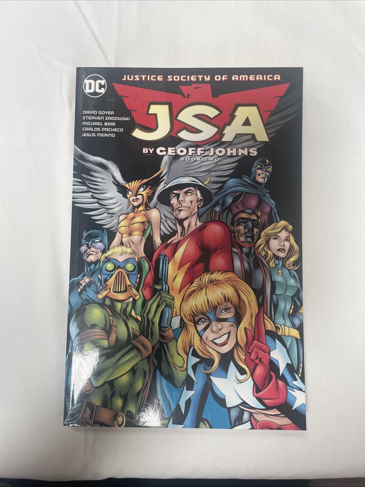 JSA; Geoff Johns Volume 2 Graphic Novel (DC Comics October 2018); MM