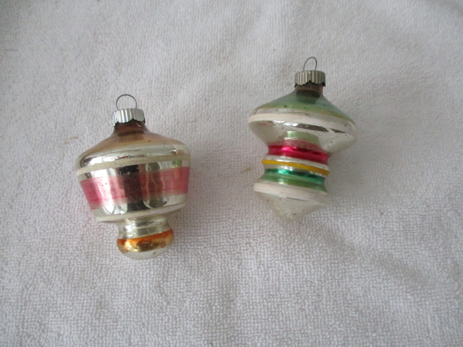 Vintage 1950s Shiny Brite atomic Christmas ornaments, lantern, top