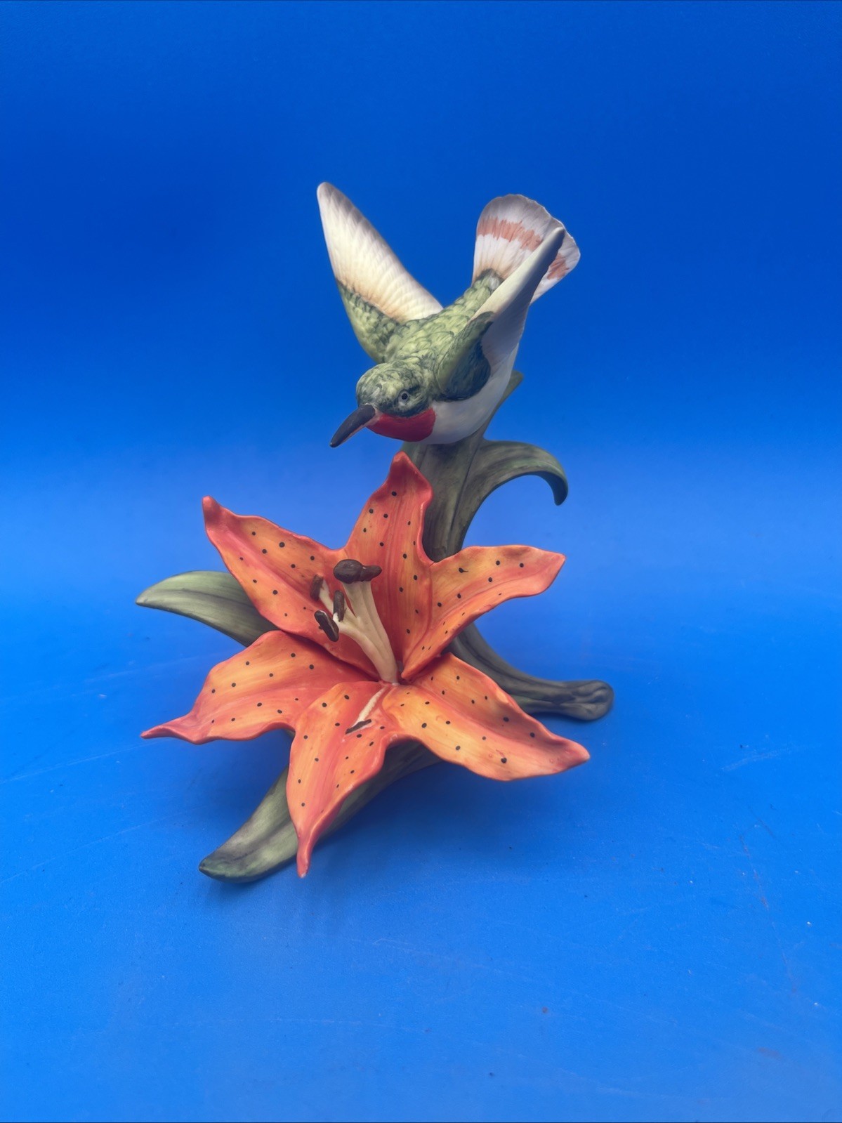 Lefton hummingbird and flower figurine vintage 1987