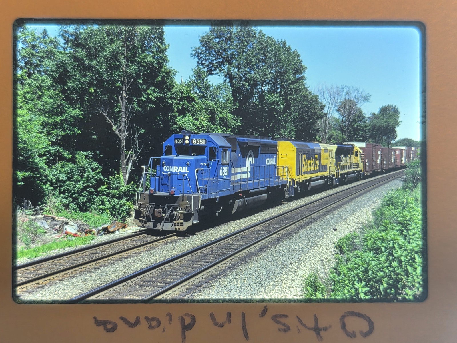 ALL ENGINES Lot Of 16 Vintage Railroad 35mm Color Slides CONRAIL,  (CR-72)