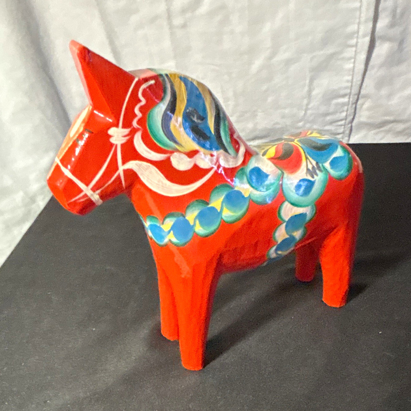 Grannas A Olsson Nusnäs Swedish Dala Horse Figurine, Red Painted, Label