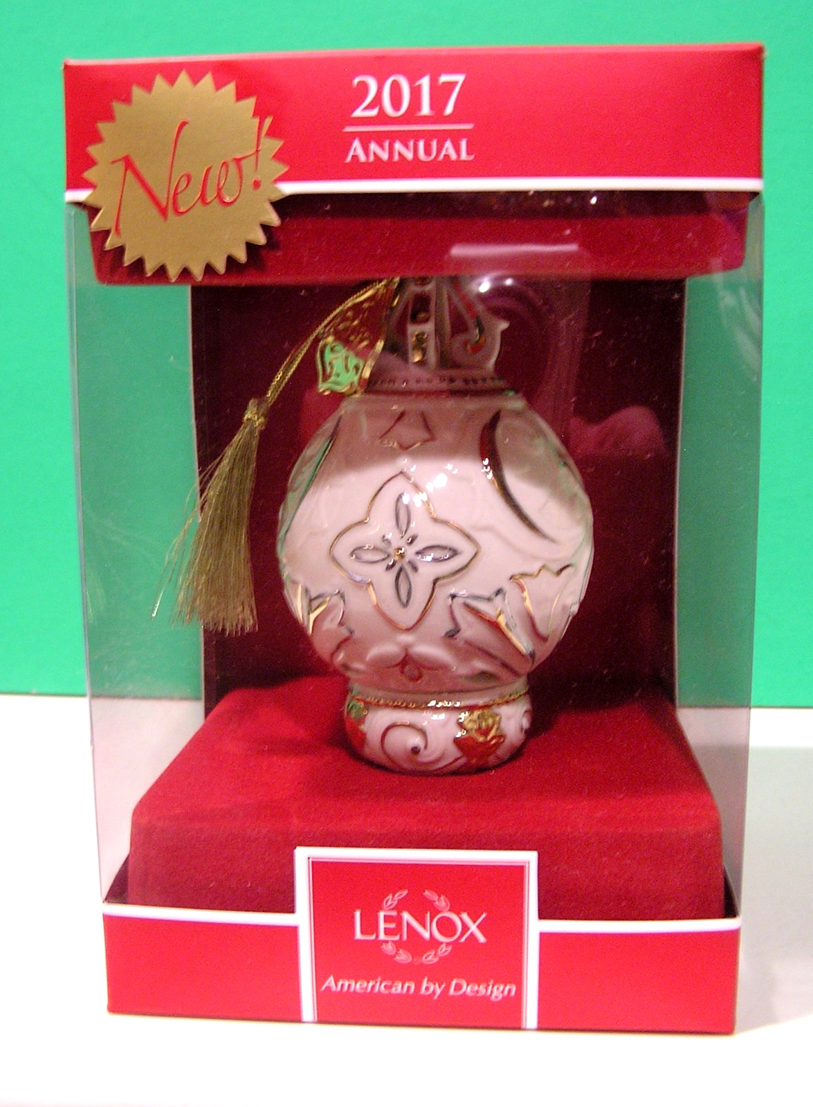 LENOX 2017 ANNUAL BALL ORNAMENT -- Gold Spire -- -- NEW in BOX