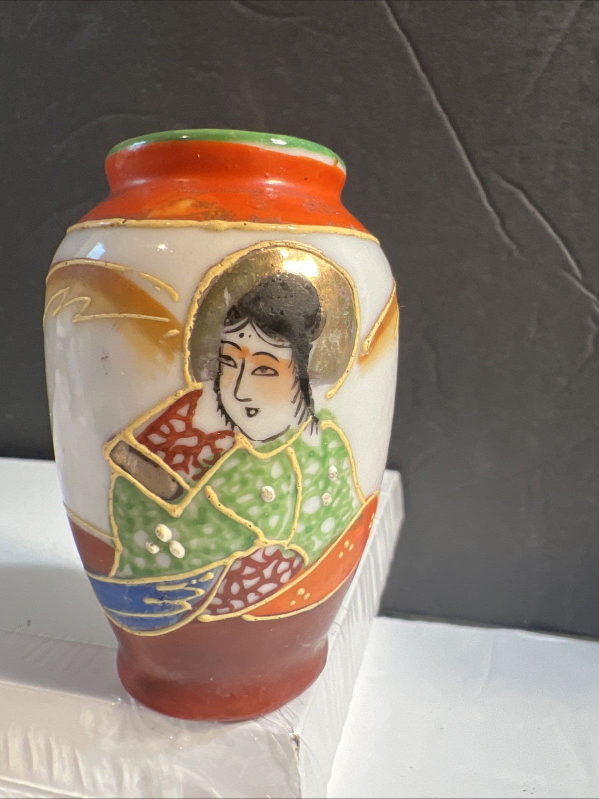 VTG Made In Occupied Japan Mini Porcelain  Geisha Vase Raised Moriage Paint 1940