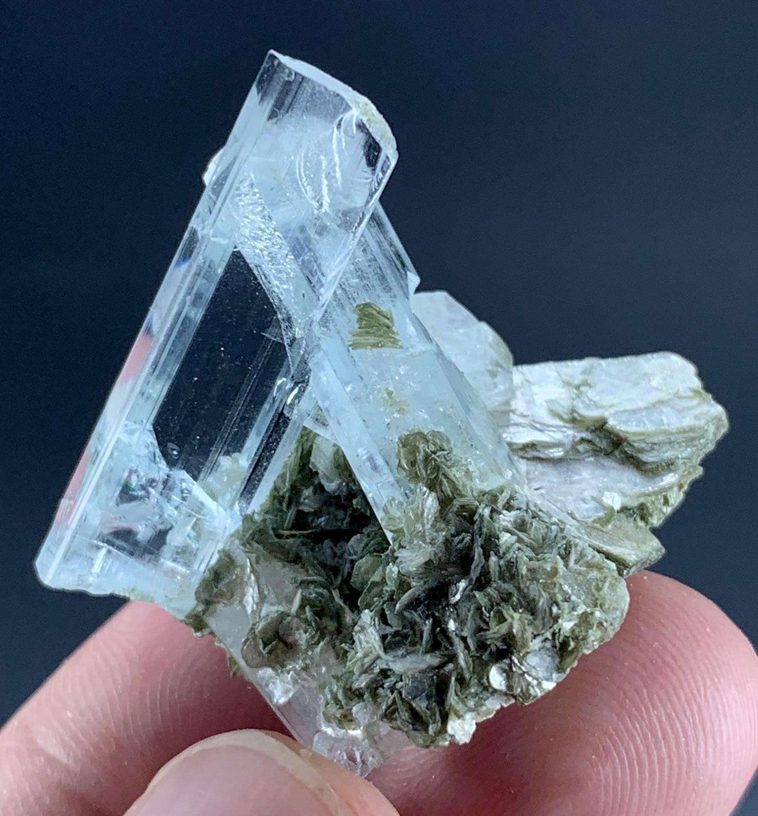 68Ct Natural Aquamarine Crystal With Muscovite Matrix From Pakistan
