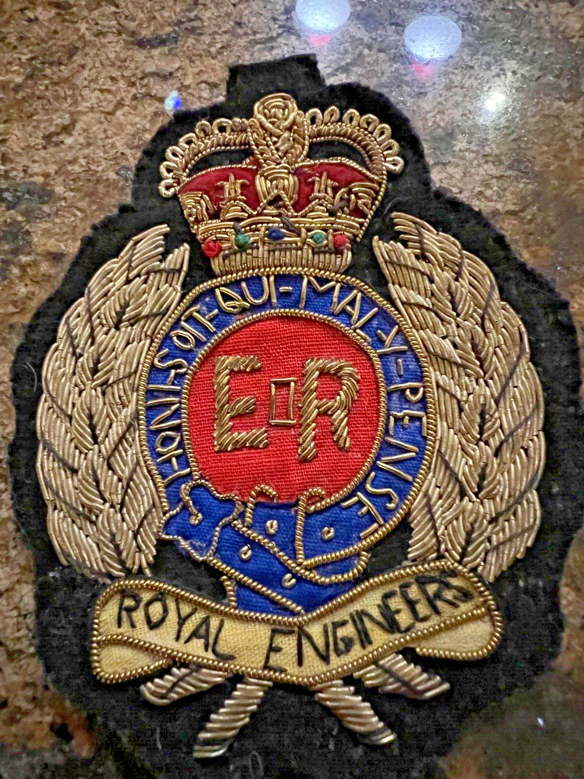 Royal Engineers Royal Crown Laurel Leaves ER Black Background Pin Back