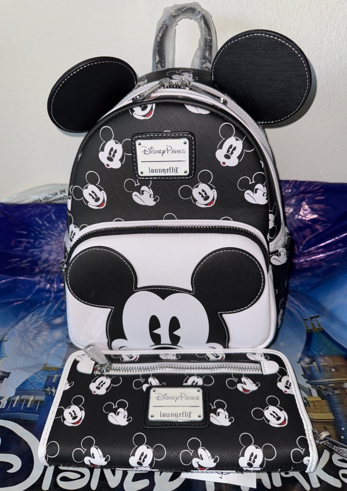 Loungefly Black/White Mini Backpack PLUS Matching Wallet Disney Parks Mickey